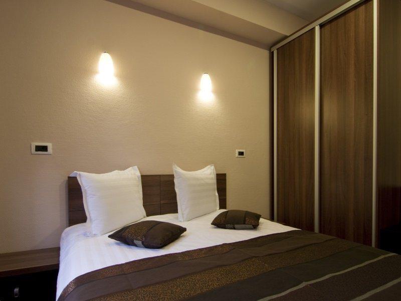 Hotel INTER BUSINESS Bukarest Exterior foto